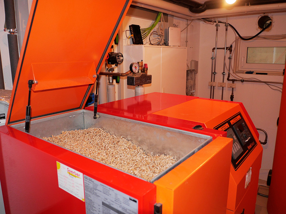 Palletheizung2 bei MVD-Elektro in Hafenlohr-Windheim